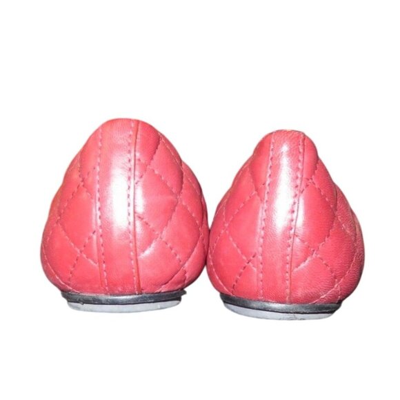 Tory Burch Kaitlin Sangria Red Quilted Leather Ballet Flats Gold Cap Toes size 9 - Picture 3 of 10